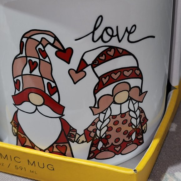 Novogratz American Gnome LOVE Ceramic Coffee Mug White And Red 16oz - Picture 3 of 13